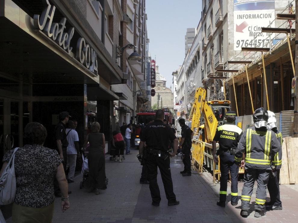 Rotura de una tubería de gas en la calle Cinco de marzo