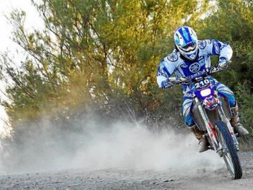 Marc Guasch, vencedor en motos, en acción.