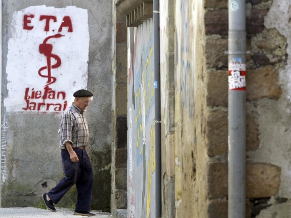 ETA: un año sin muertos y con cambios en el mundo radical