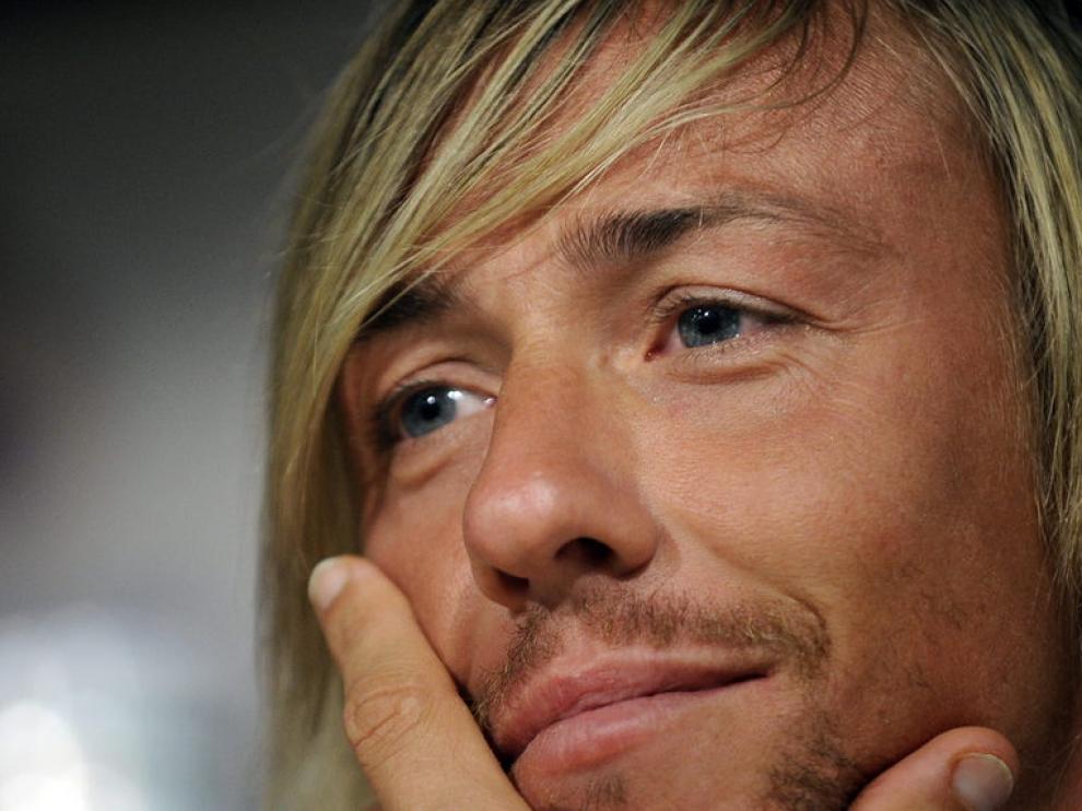 Guti, en la rueda de prensa en la que confirmó su marcha.