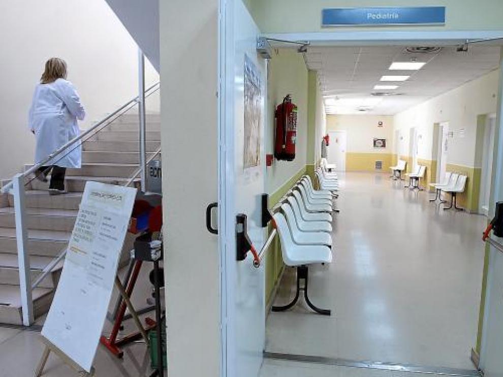 El verano vacía los centros de salud urbanos y llena los de los núcleos turísticos