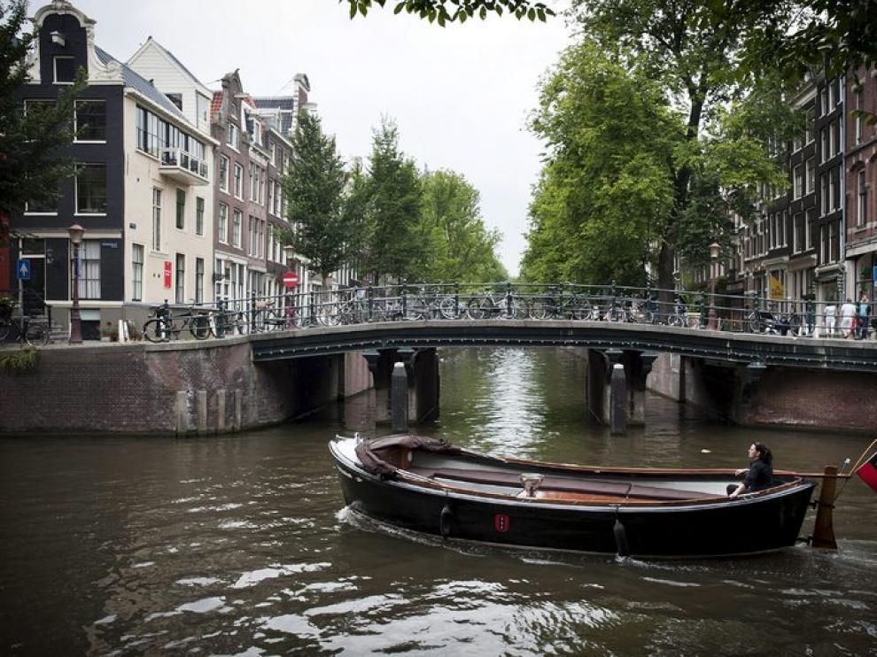 Uno de los canales de Amsterdam