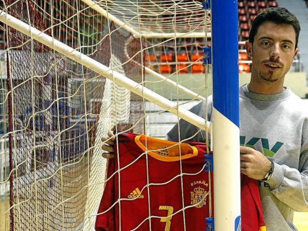 Nano Modrego ha vestido los colores del DKV Seguros y de la selección española.