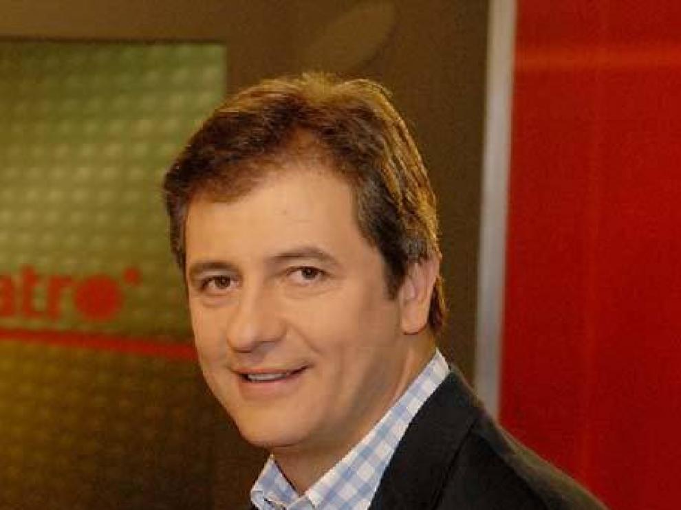 Manolo Lama en la redacción de Cuatro