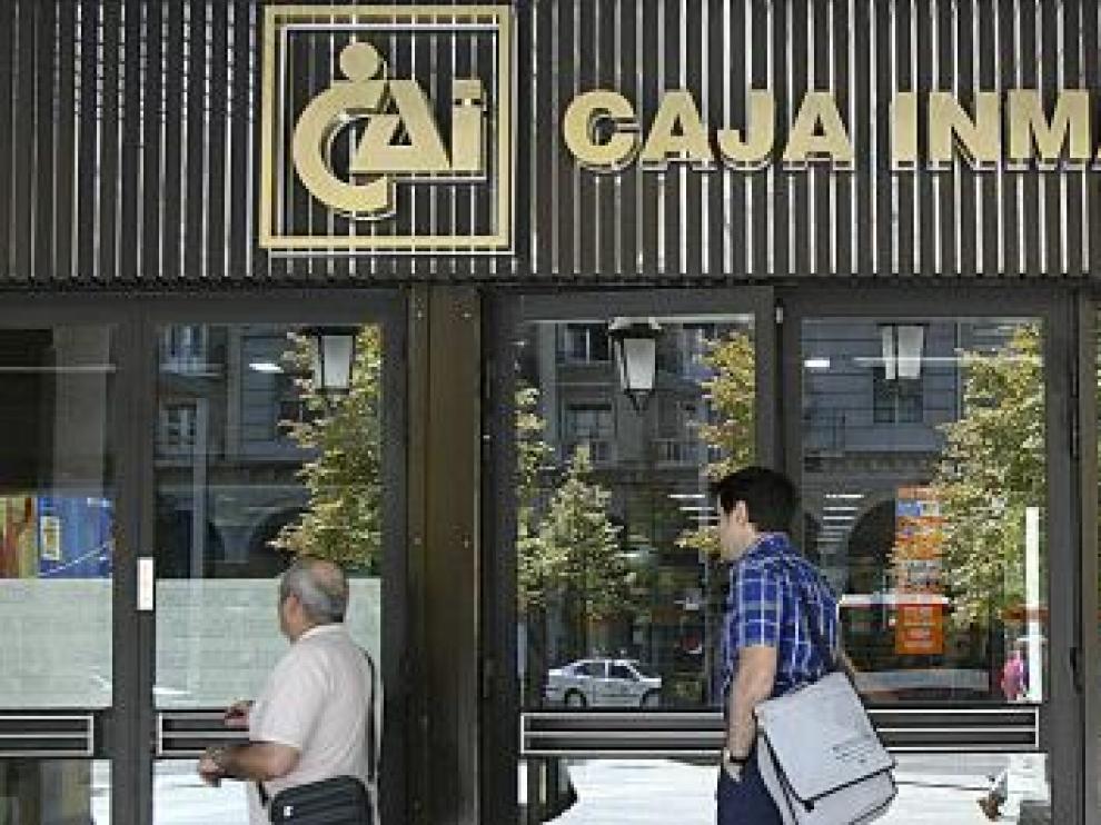 Sede central de Caja Inmaculada, en el Paseo Independencia.