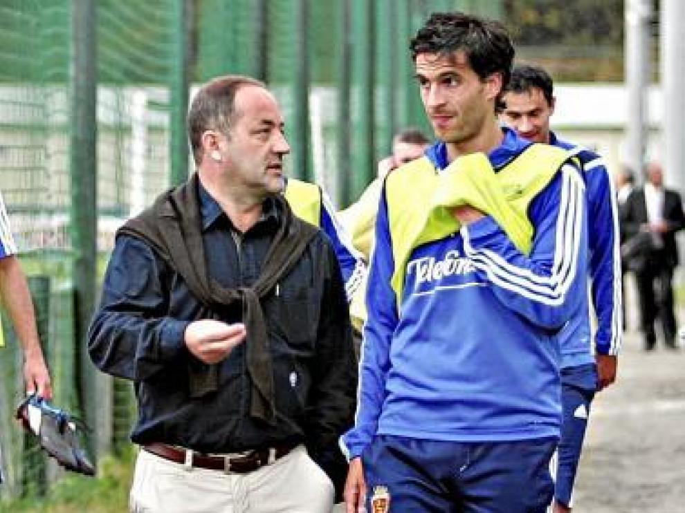 Jorge López charla con Agapito Iglesias tras un entrenamiento.