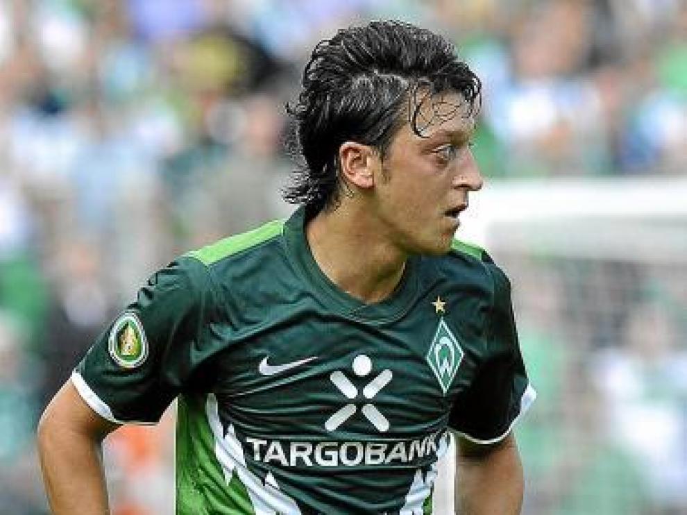 Ozil, en su último partido con el Werder Bremen.