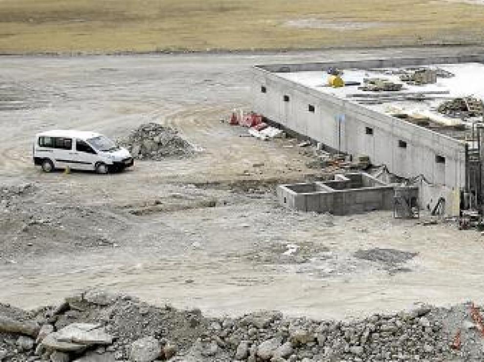 En el ramal del Huerva solo faltan por construir dos depósitos de bombeo -en la imagen, uno de ellos- y 300 metros de tubería bajo el nudo ferroviario de Plaza.