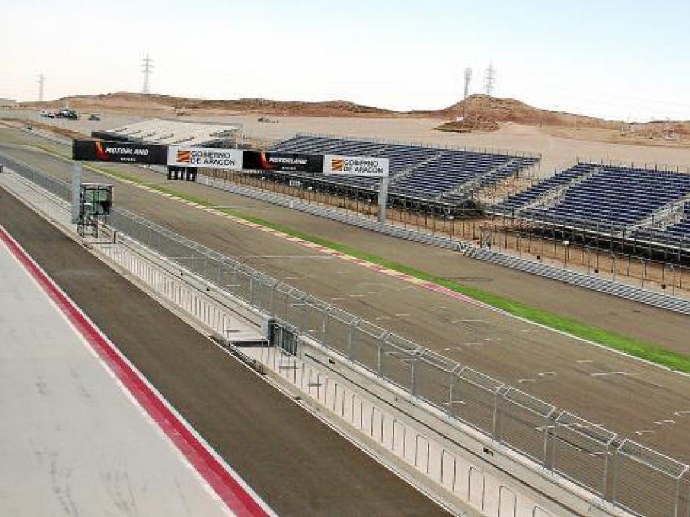 La estructura que da forma al graderío está prácticamente instalada. Tendrá la capacidad para 35.000 personas.