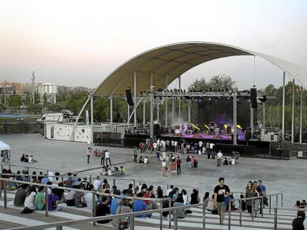 El Anfiteatro Ranillas, durante uno de los conciertos de los Festivales del Ebro 2010
