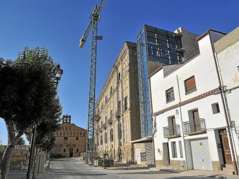 Una de las actuaciones consiste en reformar la fachada del palacio del Conde de Aranda.