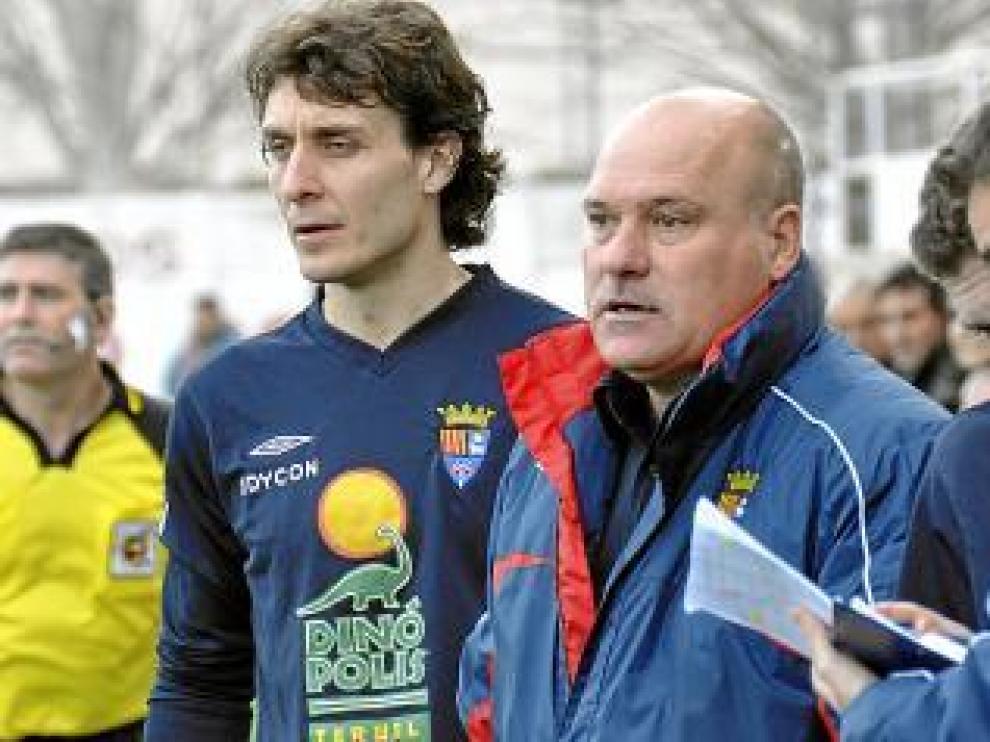 Ramón María Calderé, durante un partido del Teruel.