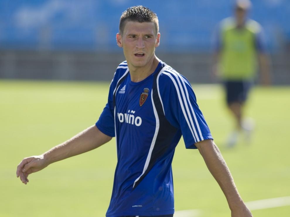 Adam Pinter en el entrenamiento en La Romareda.