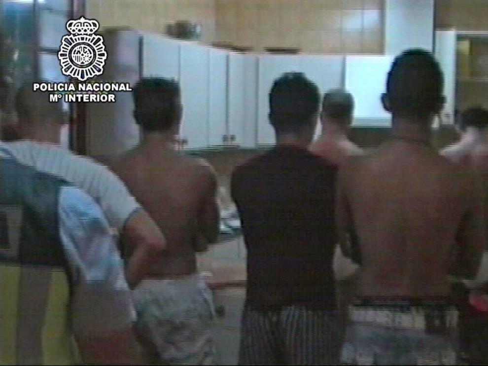 Algunos de los hombres que han sido sometidos a explotación sexual