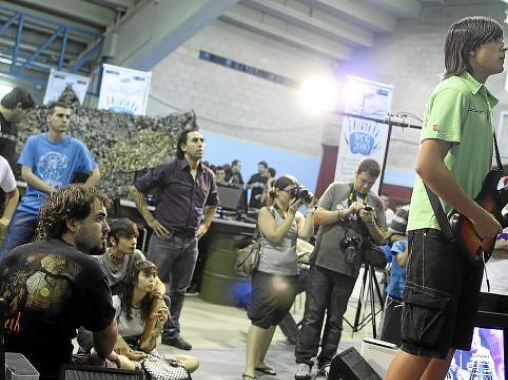 El joven Rodrigo Morón, en un momento de su actuación en el Príncipe Felipe.