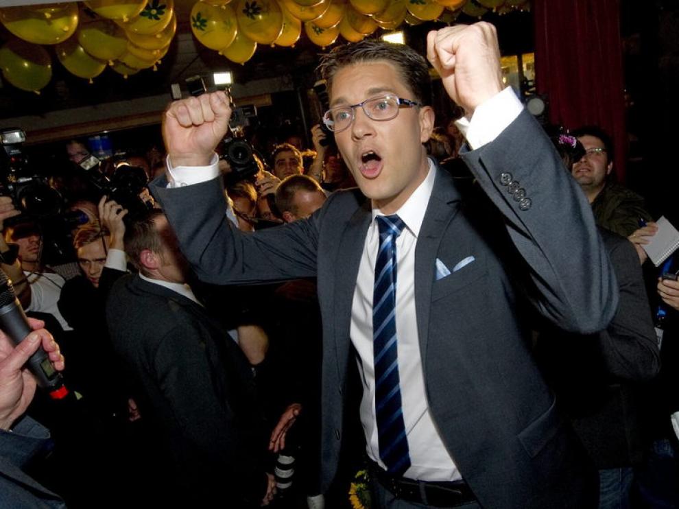 Jimmie Åkesson, líder de los ultraderechistas suecos, celebra su particular victoria en las elecciones