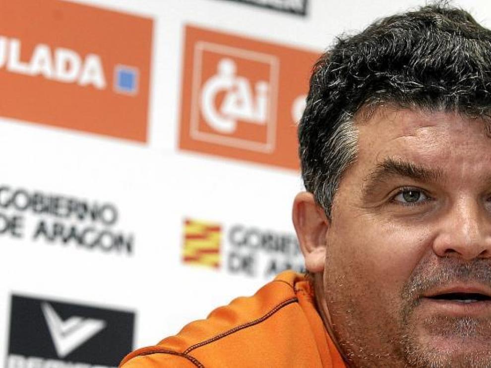 Onésimo, ayer en la rueda de prensa, volvió a mostrar su seguridad de que el juego del equipo se debe reflejar pronto en victorias.