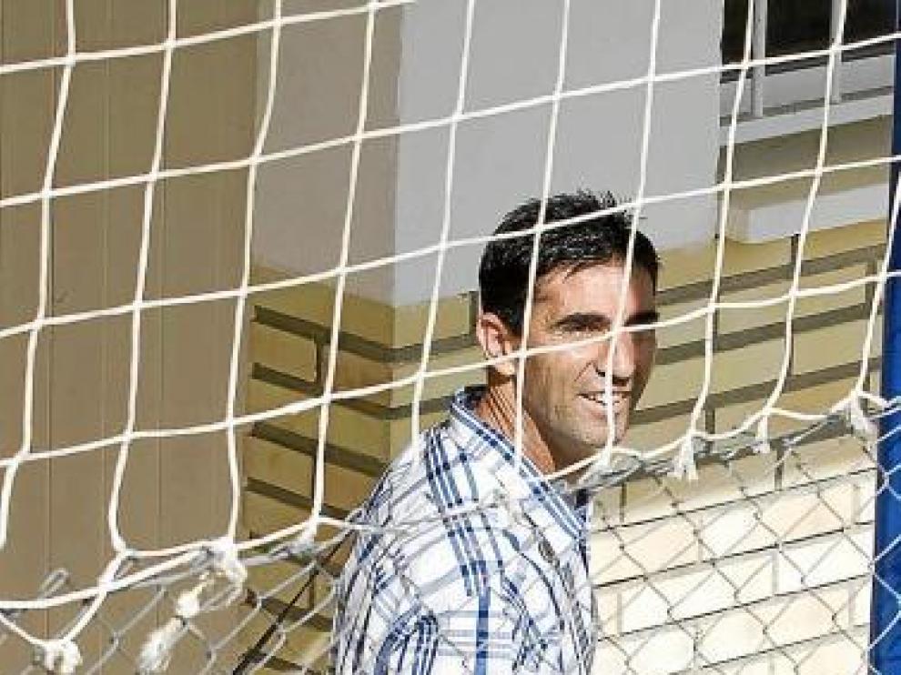 Gay abandona ayer el vestuario zaragocista.