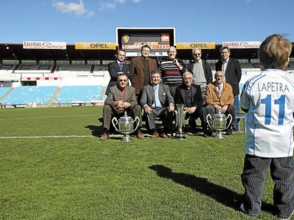 Fotografía tomada en 2007 de Los Magníficos junto a Christian Lapetra y Álvaro, nieto del Panocha.
