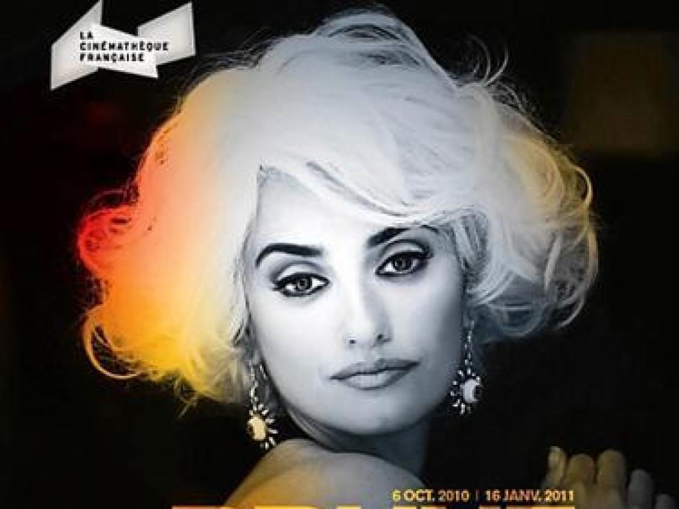 Cartel de la exposición en París con el rostro de Penélope Cruz.