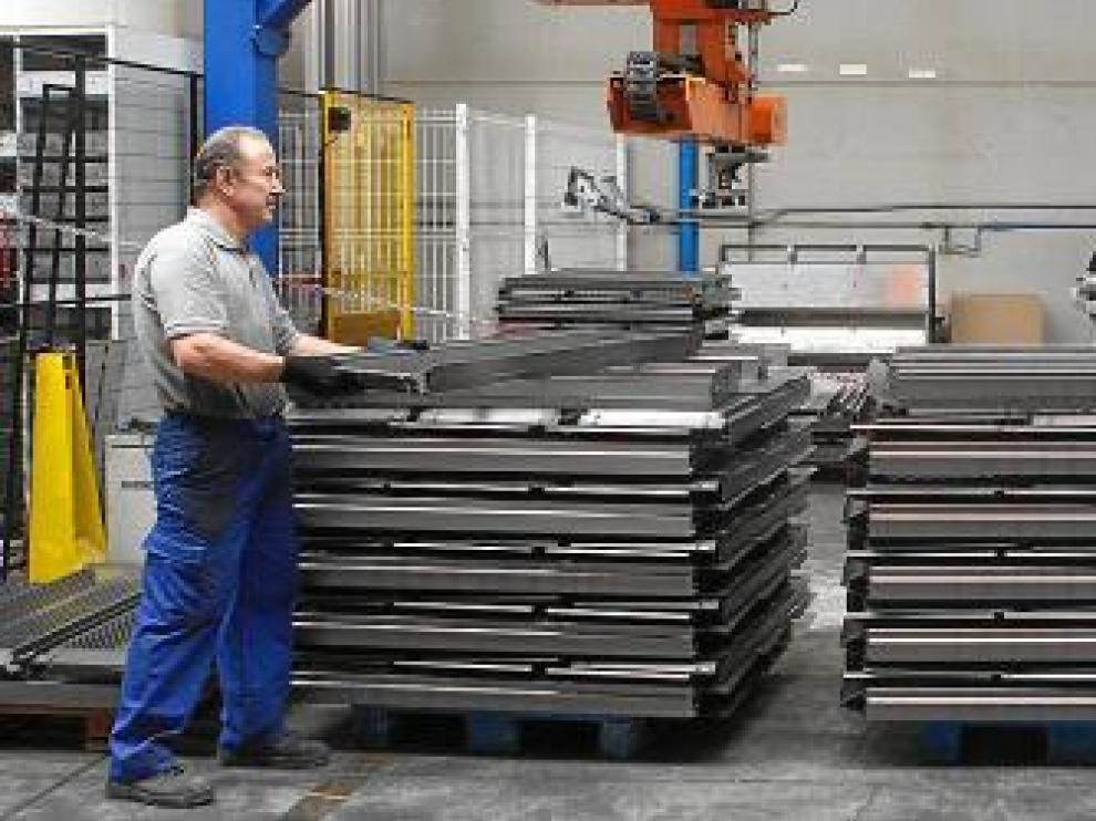 Consumo e inversión anticipan la ligera mejoría