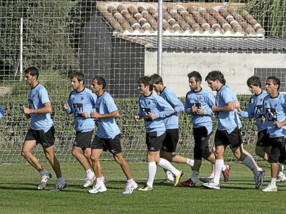 La plantilla del Huesca se muestra convencida de que puerde sacar algo positivo de su visita a Chapín.