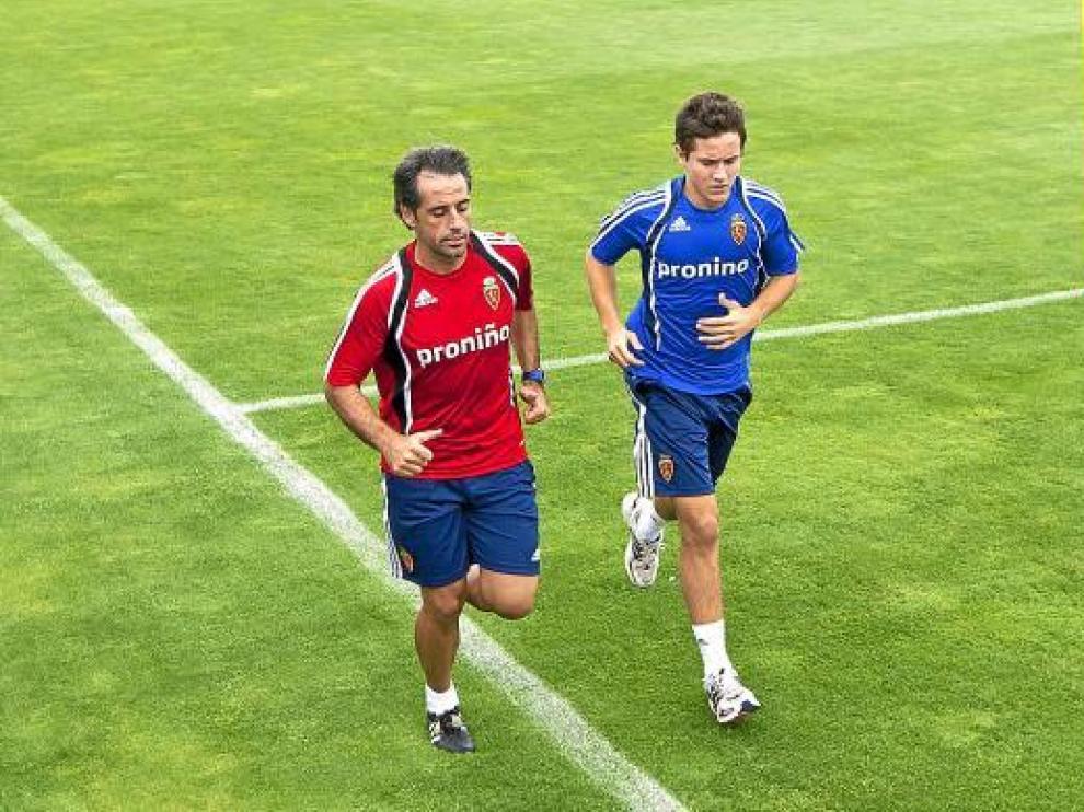 Ander Herrera realiza carreara continua al campo de entrenamiento.