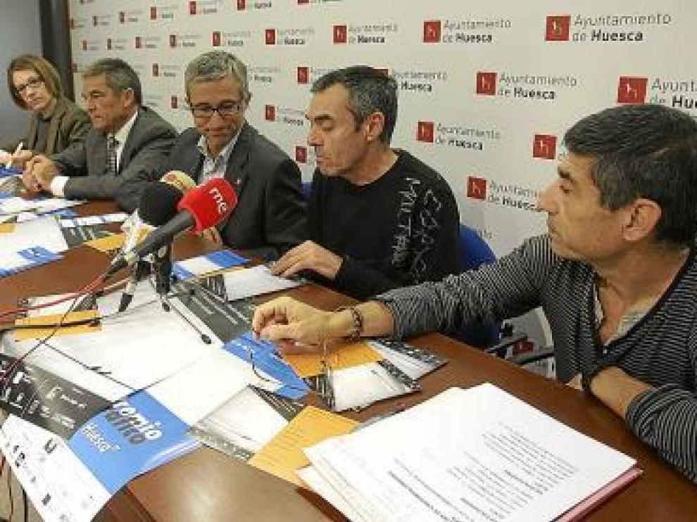 Pascual, Ruiz, Ballarín, Fortuño y Bosque, en la presentación.