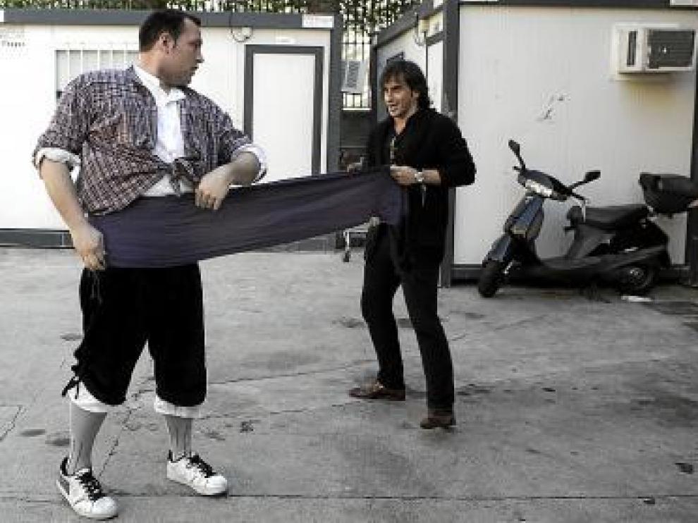 Nacho del Río me pone la faja, hoy yo llevo su uniforme.