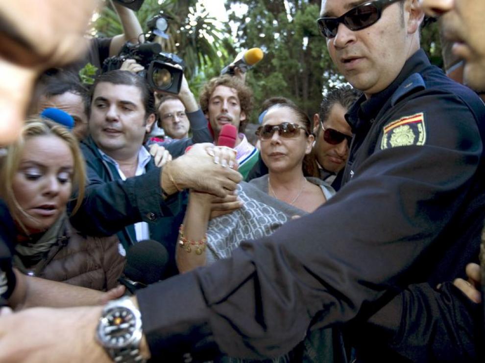 Isabel Pantoja, a su llegada al juzgado.