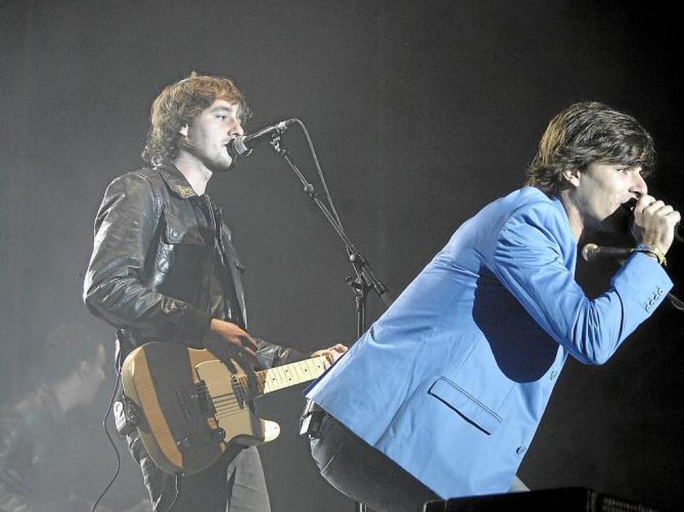 Los gaditanos Melocos abrieron fuego en una noche en la que las fans disfrutaron de lo lindo.