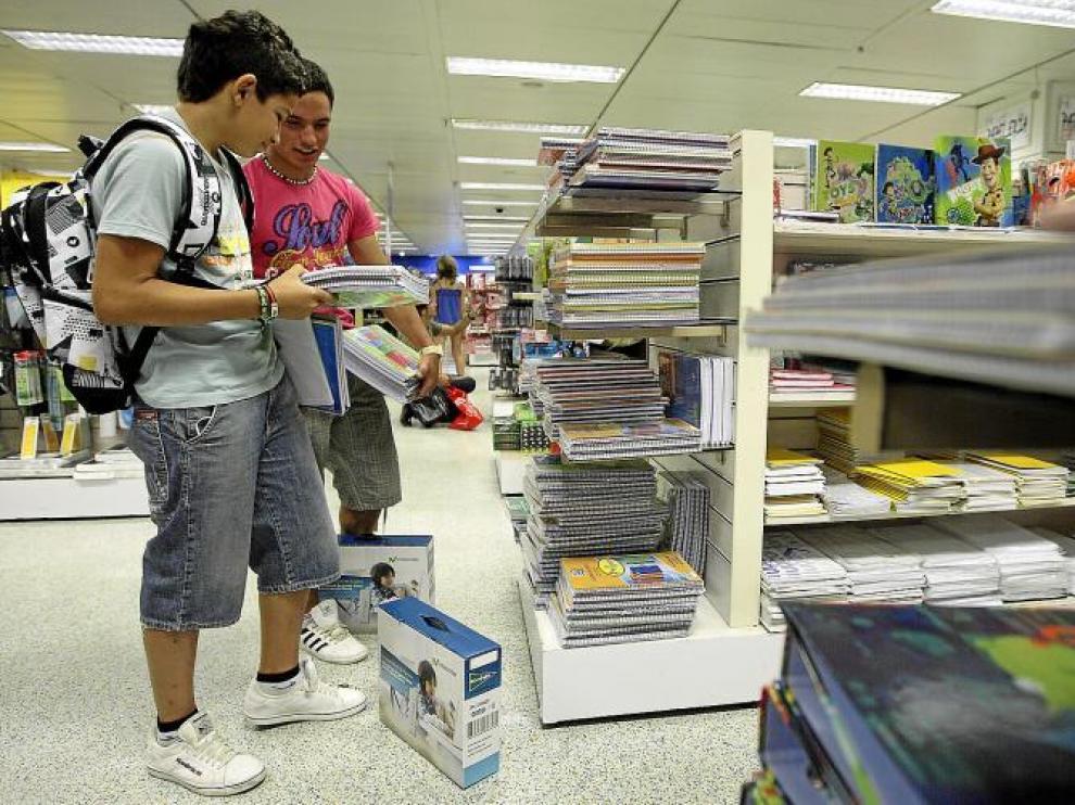 Educación mantendrá los libros gratis el próximo curso en vistas al año electoral