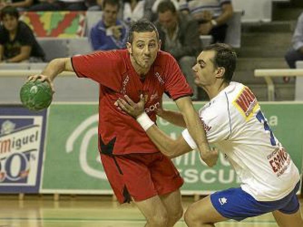 Álex Álvarez, durante el partido con el Almoradí.