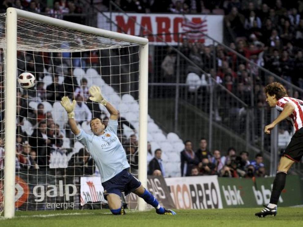 Llorente bate a Doblas