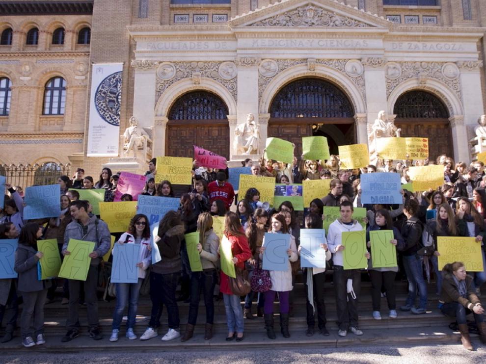 Protesta de los alumnos de Periodismo
