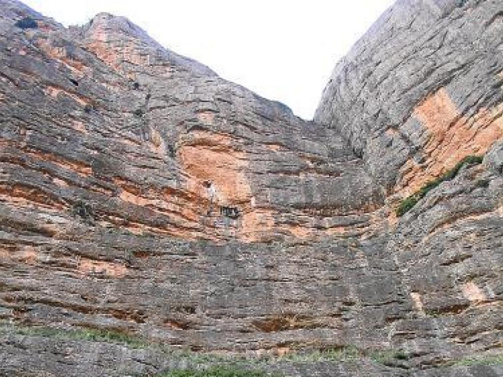 Tras la evacuación del cadáver, el dispositivo abandonó la zona.