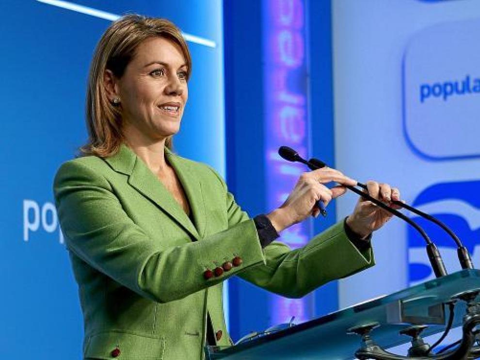 Dolores de Cospedal, secretaria general del PP, en la rueda de prensa de ayer.