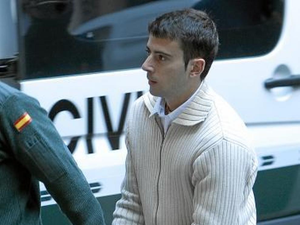 El acusado lleva en prisión provisional desde julio de 2009.