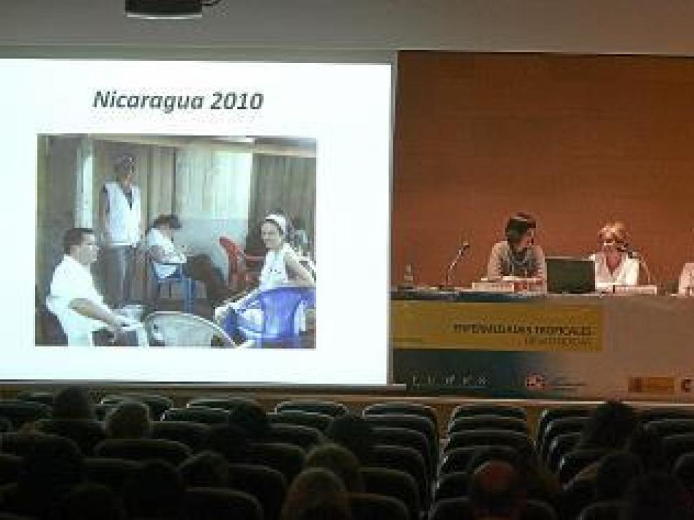 La mesa redonda abordó proyectos de cooperación.