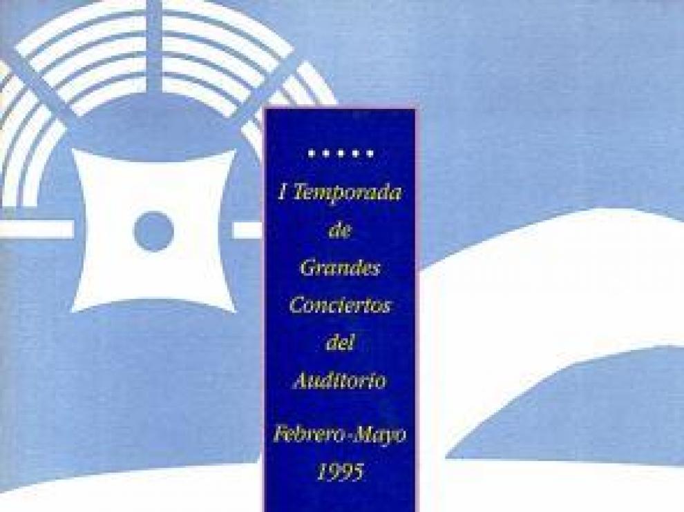 Temporada de Grandes Conciertos del Auditorio se regaló a los abonados un libro que recopilaba los programas.