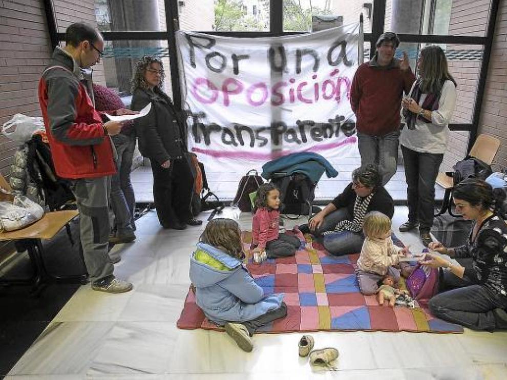 La estampa del pasado día 15 se repitió ayer en el centro de salud de Sagasta.