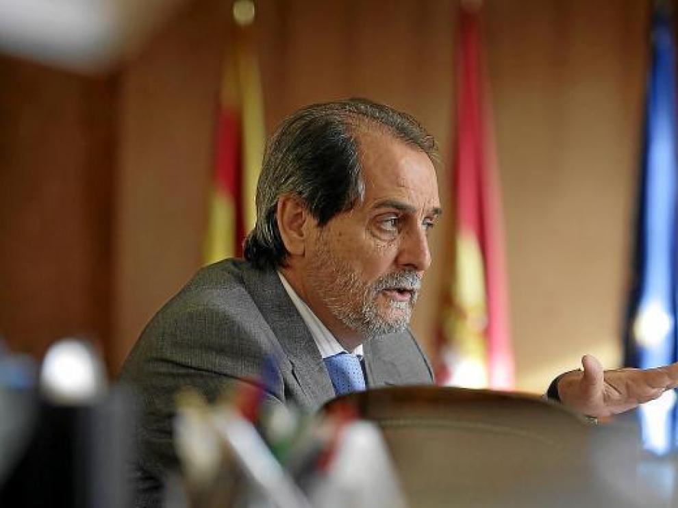 El consejero de Ciencia, Tecnología y Universidad, el pasado viernes, en su nuevo despacho.