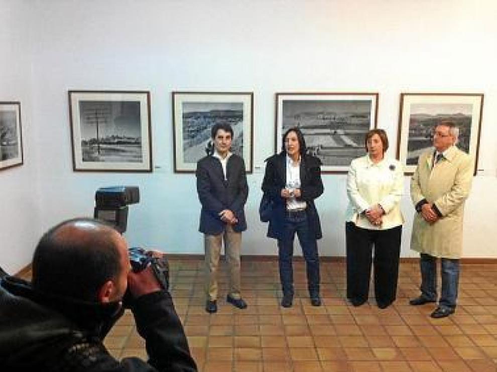 Inauguración, ayer, de la exposición de fotos de Jean Dieuzaide.
