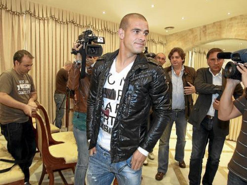 El ex zaragocista Miguel García, poco antes de la rueda de prensa ofrecida ayer en Salamanca.