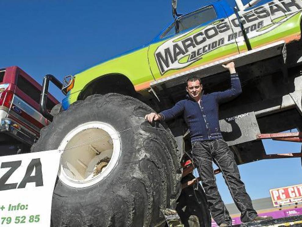 Marcos César ejerce de indicador del calibre del espectáculo.
