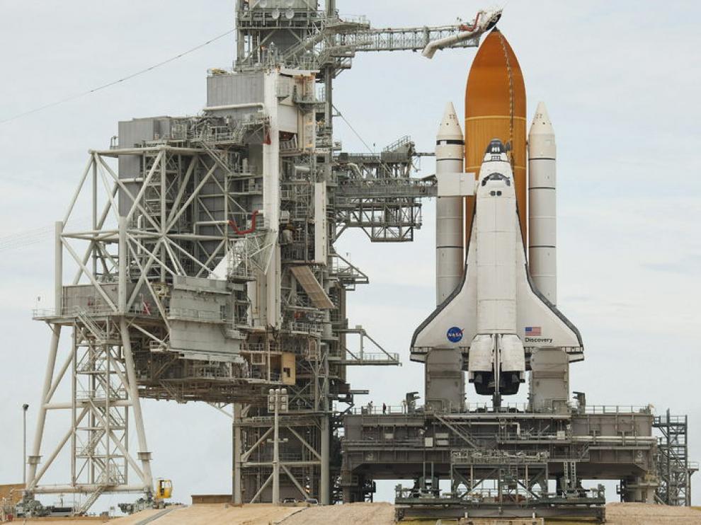El transbordador Discovery que ha tenido que suspender su viaje rumbo a la Estación Espacial Internacional