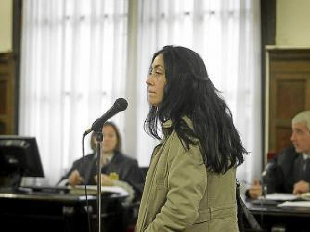 La ex alcaldesa de Trasmoz, ayer, en la Audiencia Provincial.