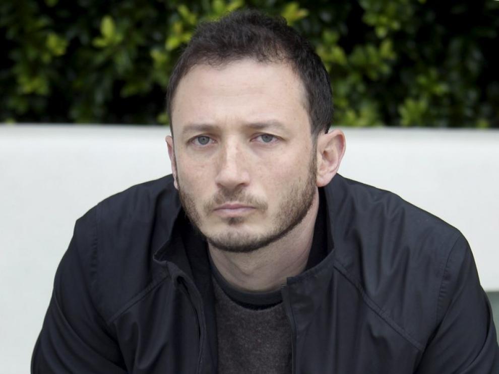 Antonio Ungar, premio Herralde por su novela 'Tres ataúdes blancos'