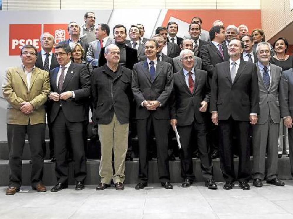 El PSOE propone reformas sociales a las comunidades y empieza por el empleo