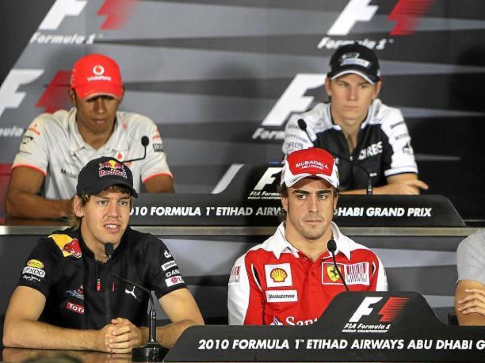 Los aspirantes al título centraron la atención de la rueda de prensa de ayer en el circuito de Yas Marina.